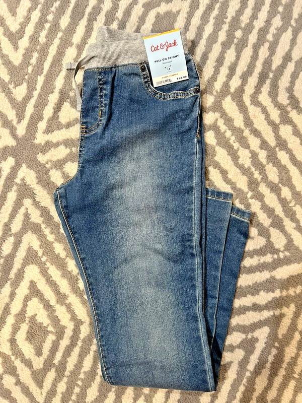 Cat & Jack Girls Size 14 Medium Wash Stretch Knit Waist Pull On Skinny Jeans NWT