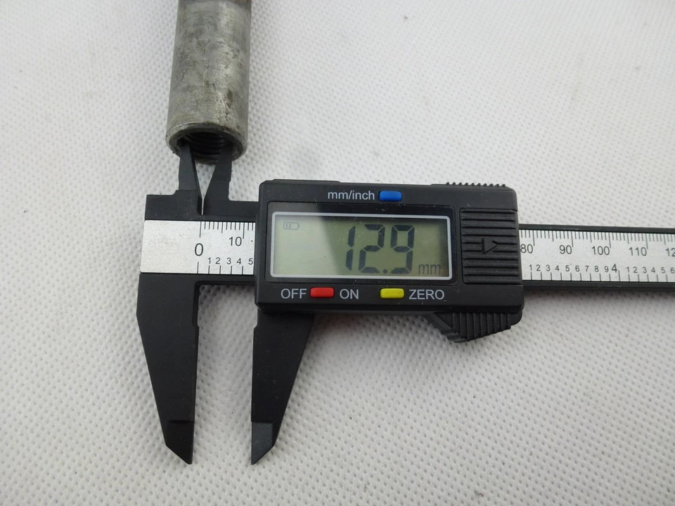 Eje rueda delantera Aprilia RS 125 SF 2005 Foto 4 de 4