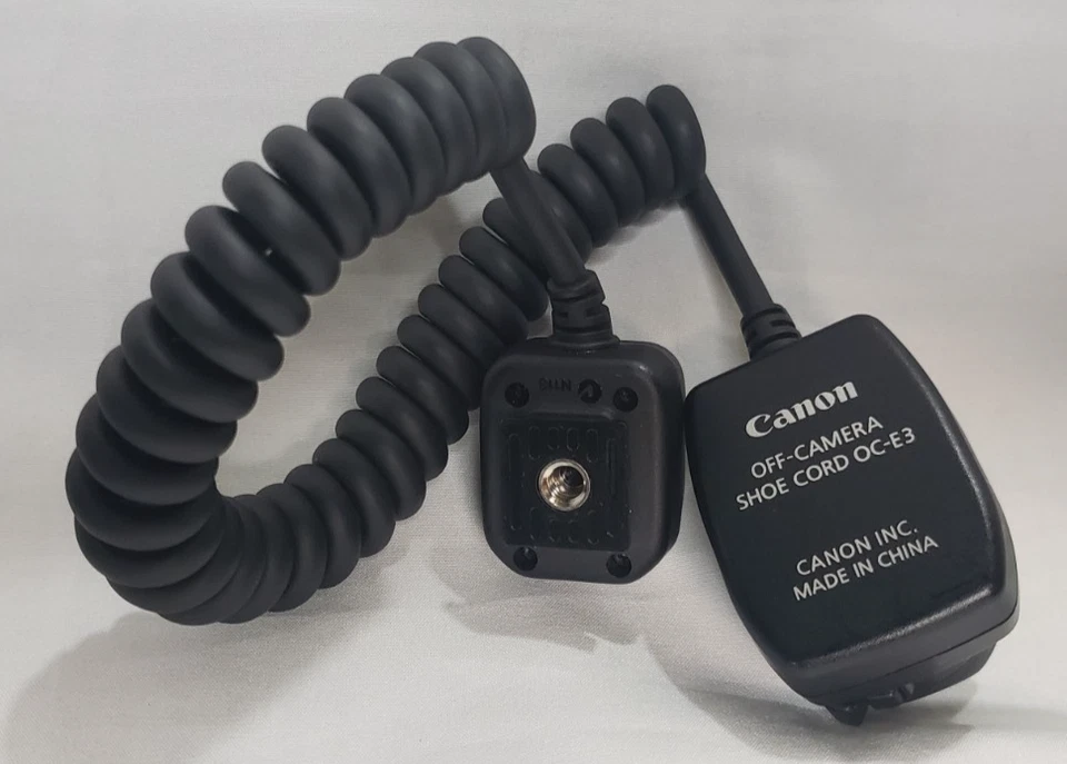 Canon OC-E3 Off Camera Shoe Cord (2') - Image 3 of 4