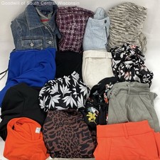 Womens Sz L Name Brand Wholesale Clothing Box...