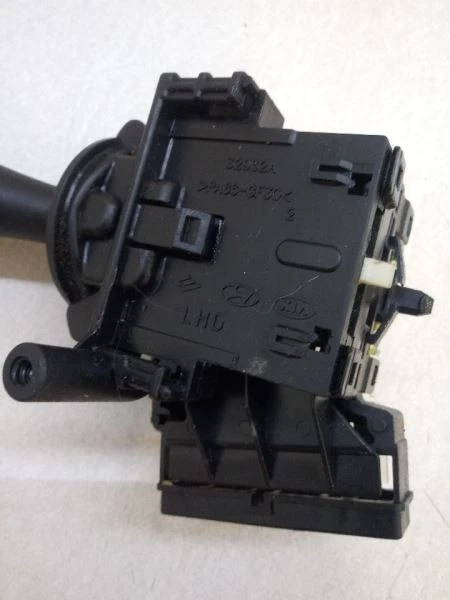 Interruptor de columna Hyundai Accent 2010 OEM usado probado faros  Foto 2 de 4