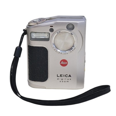 Leica Digilux Zoom 1.5MP Digital Camera, media card, battery