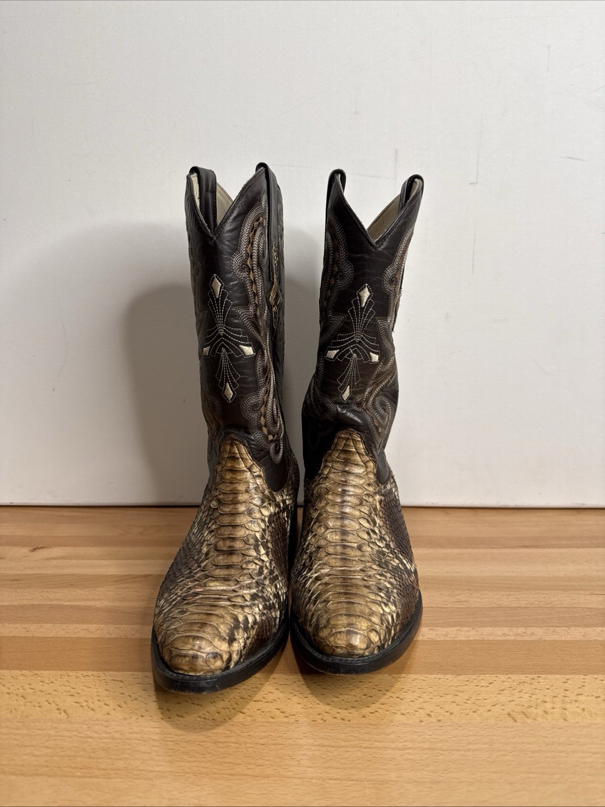 CEBU Genuine Back-Cut Python Snakeskin Western Co… - image 1