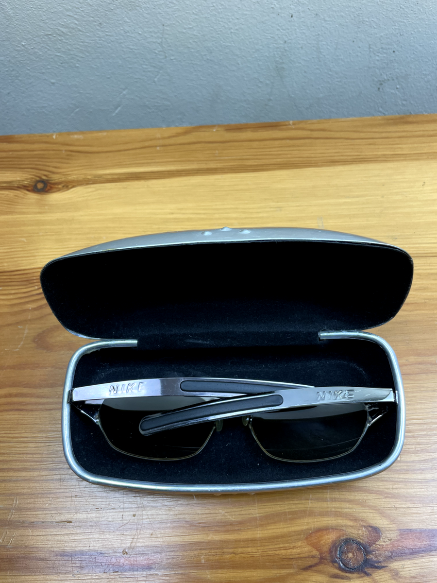 RARE VINTAGE 90s NIKE SILVER CHROME SUNGLASSES & CASE SPORT Y2K