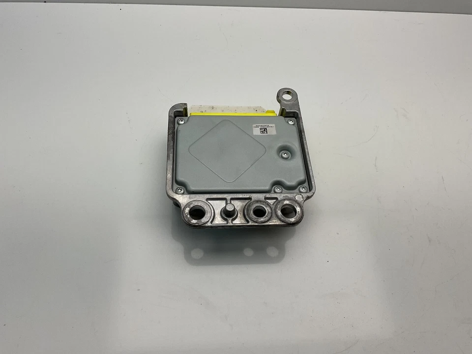 2011-2019 Infiniti M37 M56 M35h Q70 Under Console Control Unit Module Assembly - Image 4 of 4