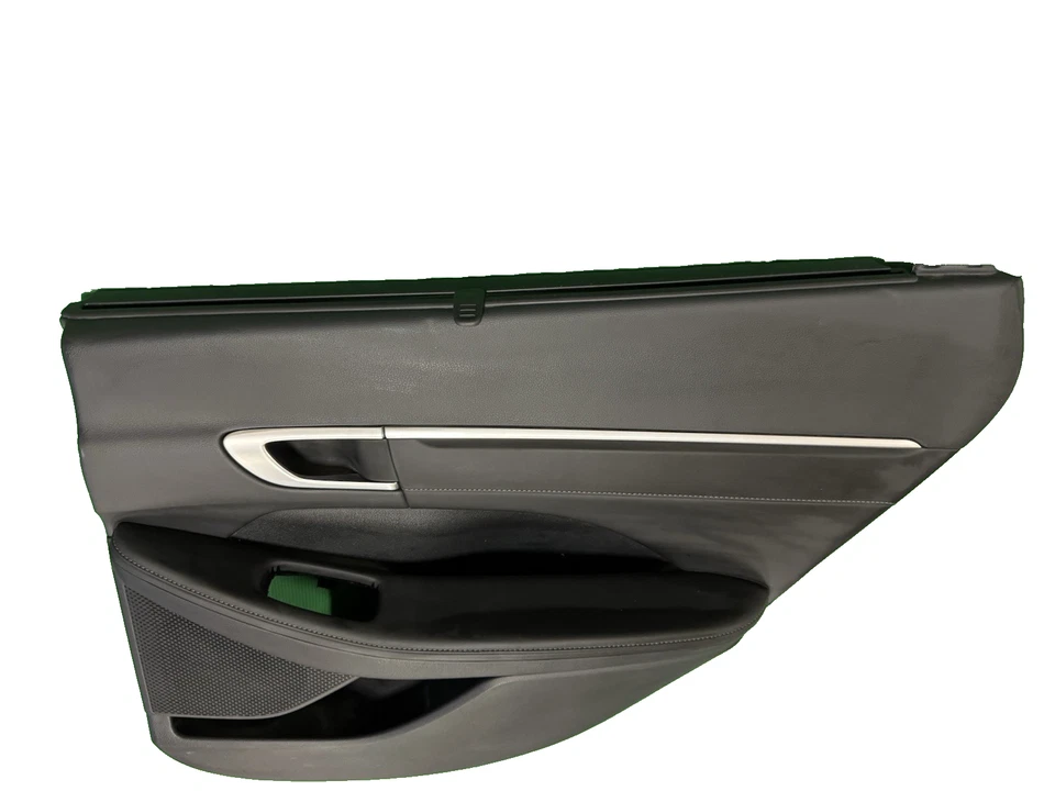 2020-2023 Hyundai Sonata Panel Assembly-Rear Door Trim,RH w/shade - Image 2 of 3