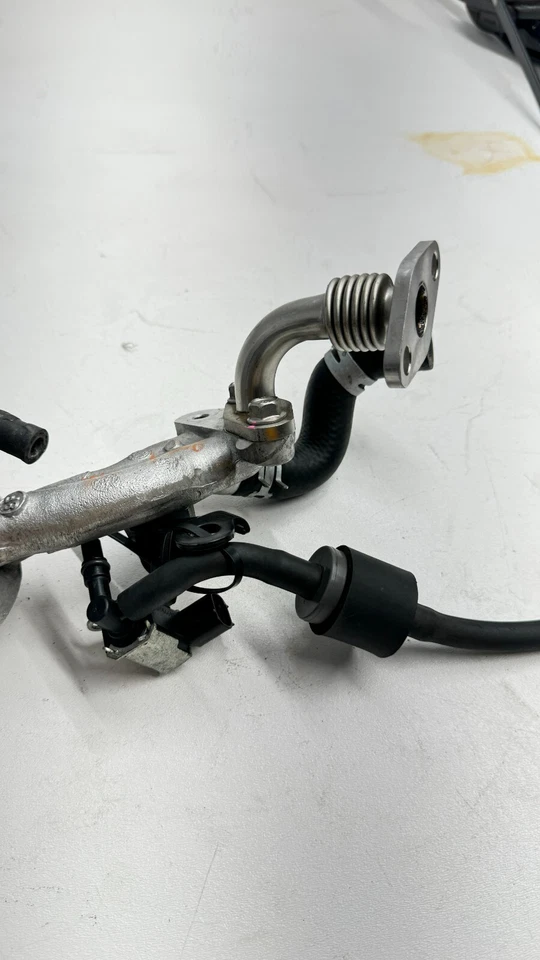 2008 - 2017 MITSUBISHI LANCER 2.4L Sedan EGR Exhaust Gas Valve OEM - Image 3 of 4