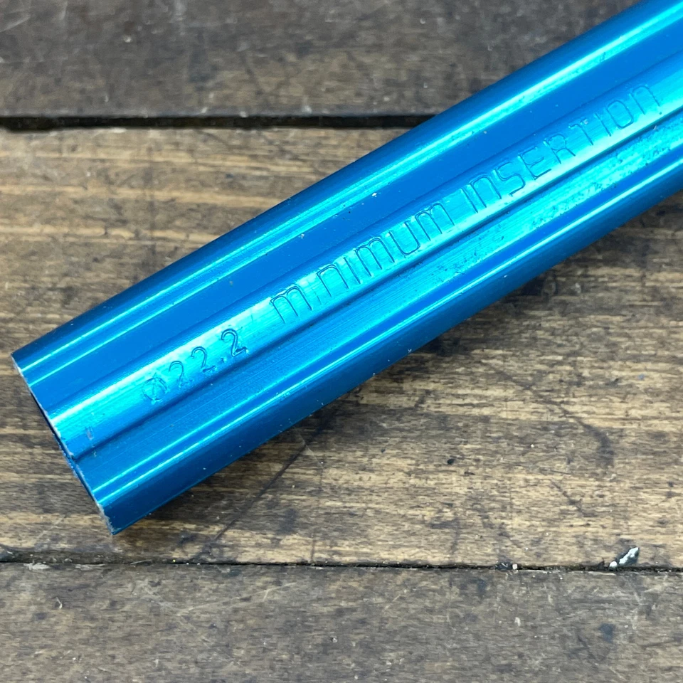 Tija de sillín BMX acanalada azul 22,2 mm NOS Old School BMX OG Post 12 pulgadas aleación años 80 70 Foto 2 de 4