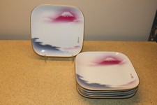 6 VINTAGE FUKAGAWA ARITA MT. FUJI SQUARE BREAD/DESSERT PLATES-GOLD TRIM-JAPAN