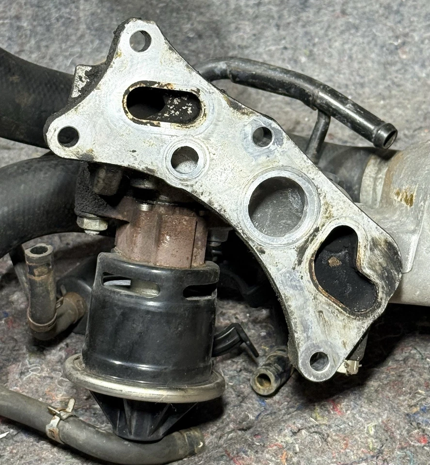 2003-2008 Acura TL OEM líquido de arrefecimento tubo cruzado linha de montagem tipo-S J32A3 V6 - Imagem 2 de 4