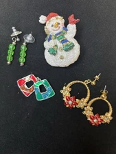 Vintage Snowman Brooch With Holiday Earring Collection