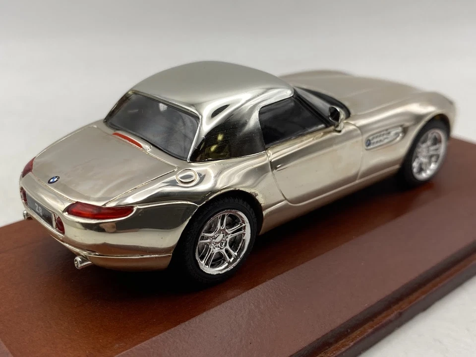 BMW Z8 Gioielli dell’Auto argento 1:43 DeAgostini Diecast - Immagine 2 di 4