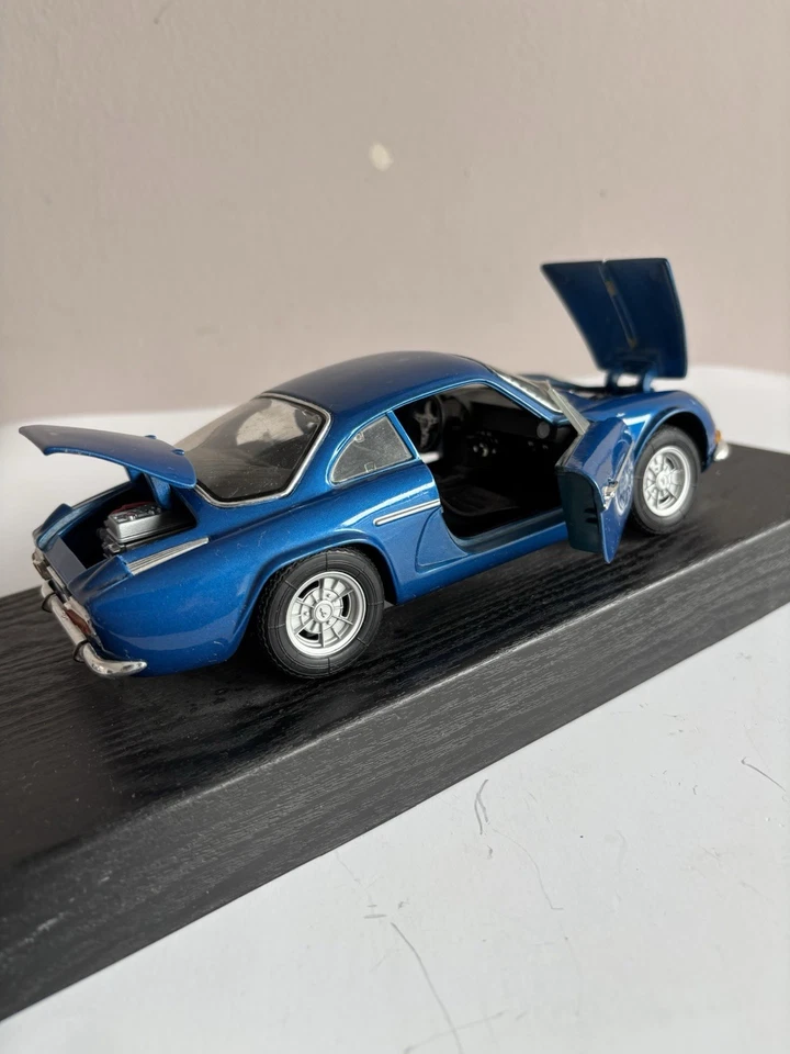 MAISTO 1/18 VOITURE ALPINE RENAULT 1600 S 1971 - Photo 3/4