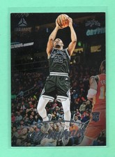 2022-23 Panini Chronicles Luminance Malaki Branham #146 Rookie Card. rookie card picture
