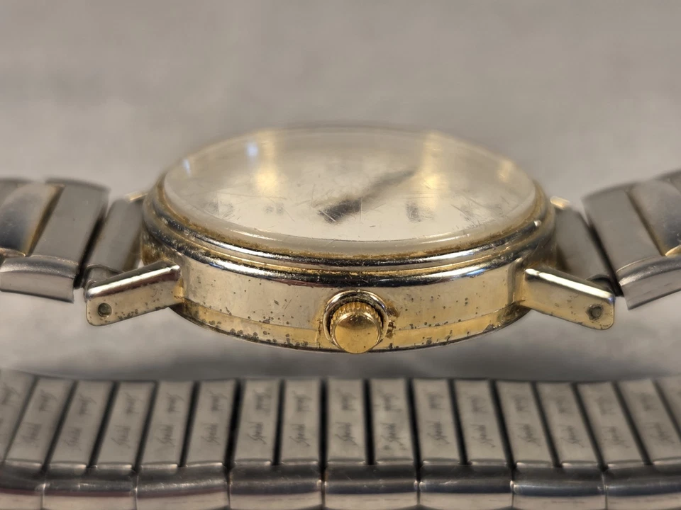 Reloj Timex Hombre Fácil Lectura 34mm Tono Plateado Banda Elástica Batería Nueva Foto 3 de 4