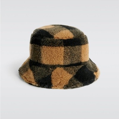 STAND STUDIO Wera Wool Fur Bucket Hat Oversized Checkered Pattern GUC Size S