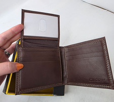 NEW Dickies Brown Leather Mens Bifold Double Row Stitching Wallet