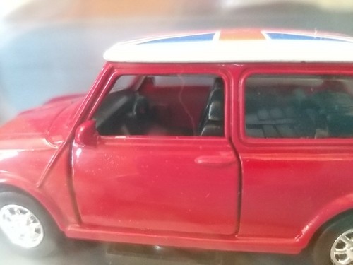 Modellino Rosso Rover MINI COOPER porte apribili scala 1/32 da collezione - Foto 6 di 9