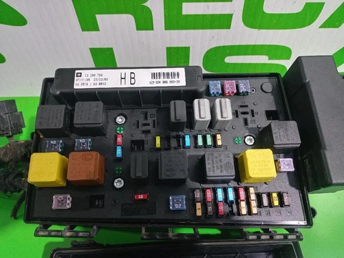 13206754 Caja Reles/Fusibles para OPEL ZAFIRA B * 2006 113024 - Imagen 3 de 16