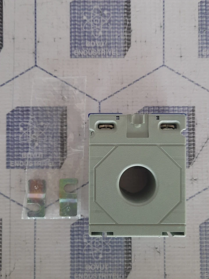 Transformador de corriente DEIF MAK 62/R IEC 44-1 60/5 A 0,72 kV Foto 3 de 4