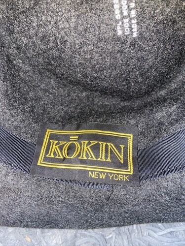 Vintage KOKIN New York Womens 100% Wool Hat Black Brim Velvet Accent Bow Back - Picture 6 of 6