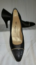 St. John black satin pumps sz 7 B made in Italy excellent condition