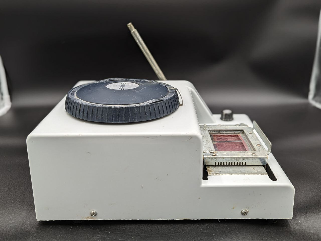 72 Character Manual Embossing Printer Credit Card/ID/VIP/PVC Embosser