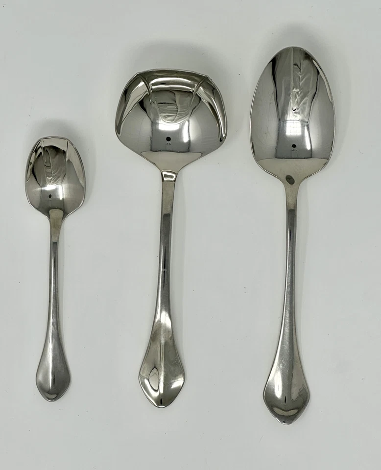 Oneida Capello 3 Piece Hostess Set