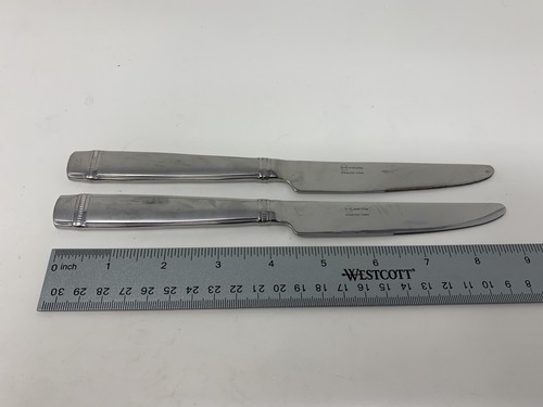Reed & Barton Everyday Stainless Steel Lot of 2 Dinner Knives - Picture 3 of 4