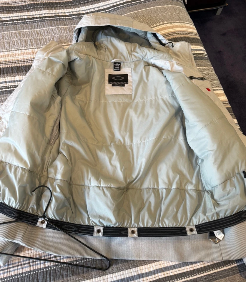 Oakley Cream Anorak Fit Snowboarding/Ski Winter Jacket. Women’s Size XL. VGC - image 2 of 4