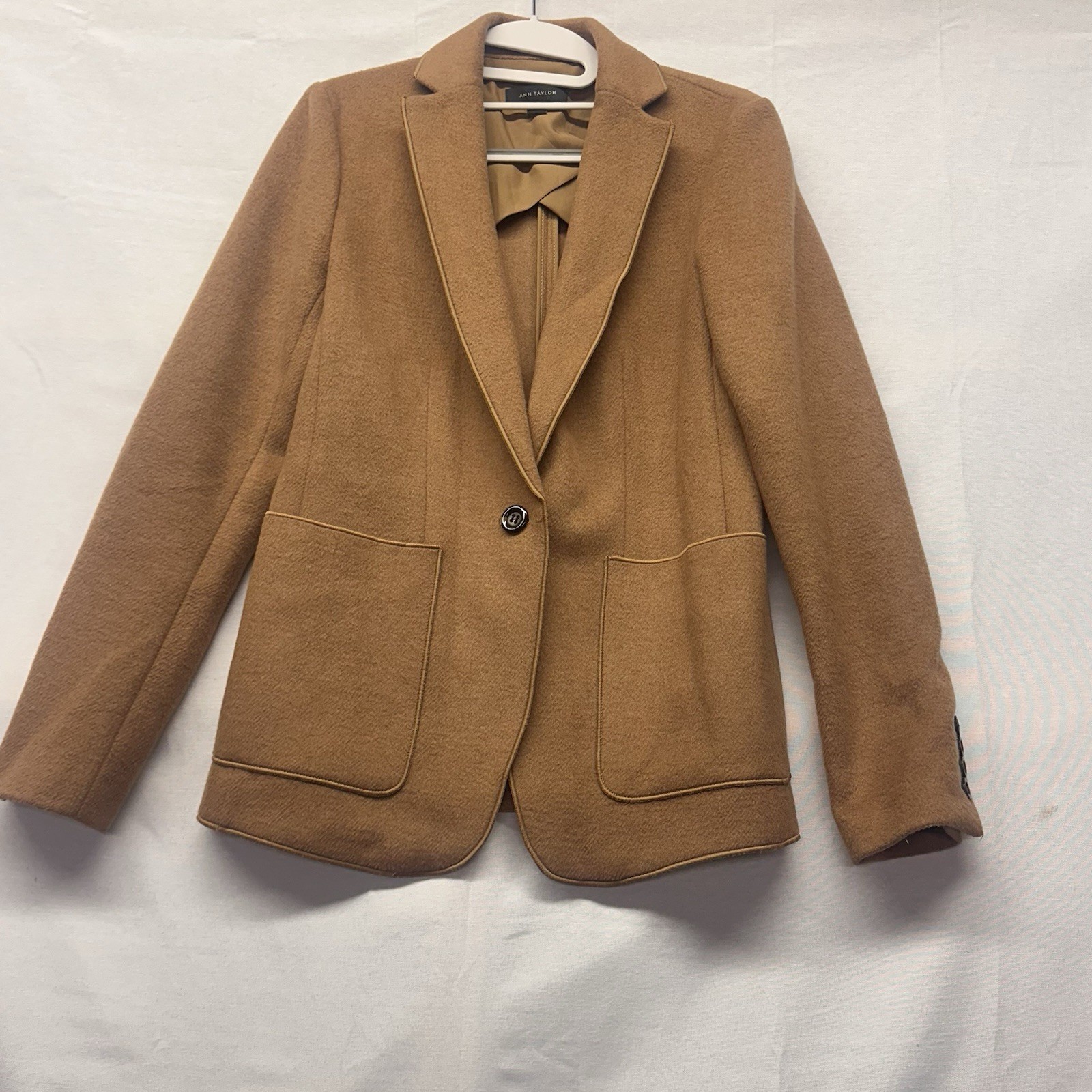 Ann Taylor Camel Wool Blazer In Size 0 Classic