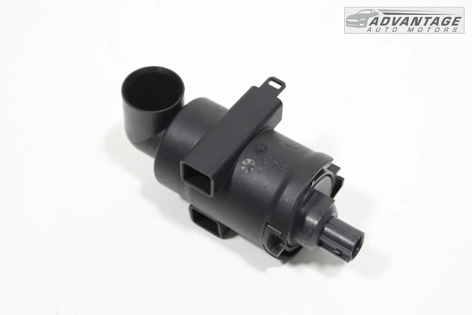 2014-2019 MERCEDES BENZ CLA250 2.0L FUEL VAPOR CANISTER PURGE VENT SOLENOID OEM - Image 3 of 4