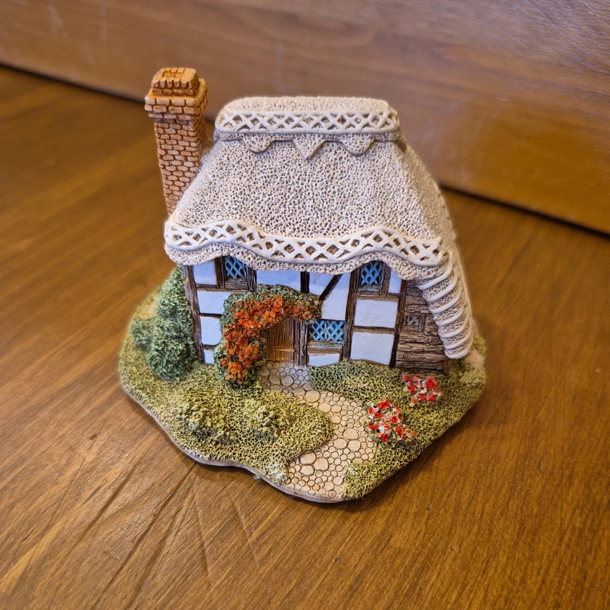 Lilliput Lane Strawberry Cottage for sale | eBay UK