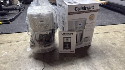 Cuisinart DCC-3200WP1 PerfecTemp 14-Cup Programmable Coffee Maker White New