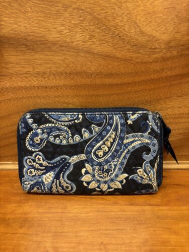 Vera Bradley Vintage Reise Organizer Geldbörse im Ruhestand Windsor Marine Muster - Bild 2 von 3