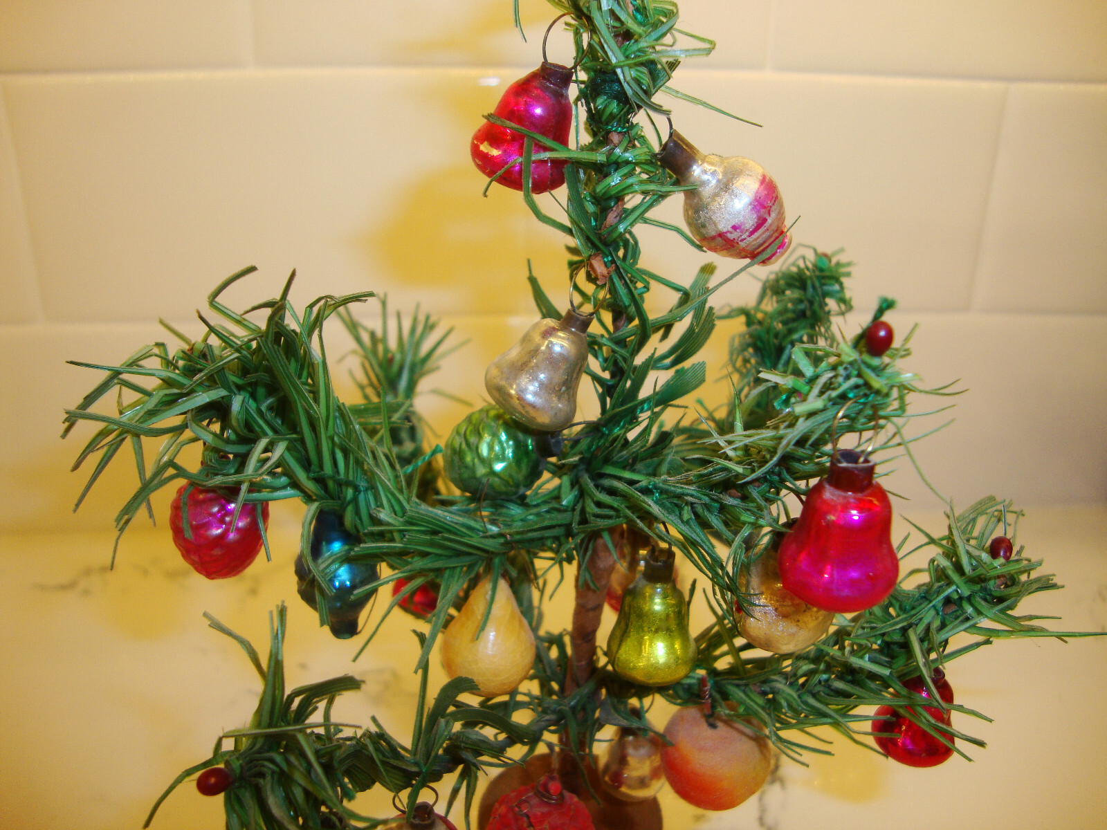 ANTIQUE GERMAN GOOSE FEATHER CHRISTMAS TREE W/ GLASS ORNAMENTS FOR