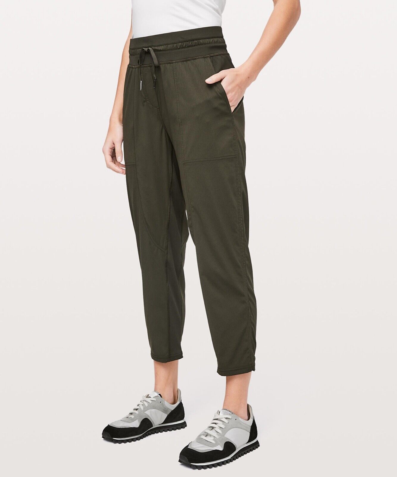 LULULEMON DANCE STUDIO CROP 25 PANTS DARK OLIVE SIZE- 6/S NEW