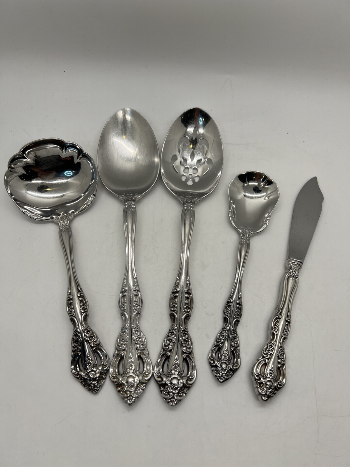 Oneida MICHELANGELO 5-Piece Stainless Steel Heirloom CUBE Serving Set with Ladle & Knife  