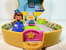Pet Patrol Giggle McDimples Toy Story 4 Polly Pocket Disney Pixar 2018 Mattel US