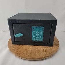 Electrolux ske 160 Small Metal Electronic Combination Safe