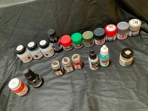 Model paints, acrlic, enamels and lacquer and total of 19 bottles