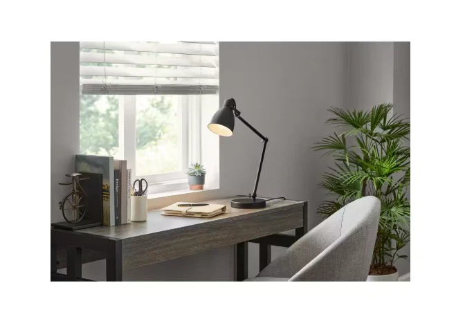 Hampton Bay 24 pulgadas Lámpara de escritorio Black Architect Foto 2 de 4