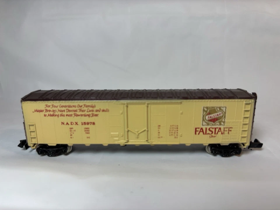 N Scale Con-Cor Falstaff Beer 50’ Billboard Reefer - Image 3 of 4