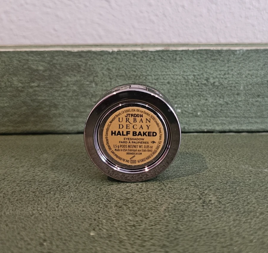 Sombra de ojos individual Urban Decay Half Baked .05 OZ EE. UU. NUEVA Foto 2 de 4
