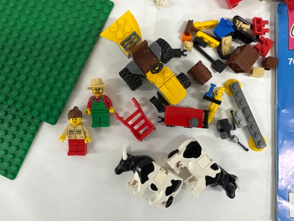 LEGO 7637 City Farm With Instructions - Image 3 of 4