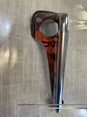 Poignée de porte extérieure chromée pour Renault R8 / R10 Droite - Photo 1/3