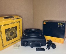Kodak Carousel 650H Slide Projector Tray And Remote  PARTS  Does Not Advance