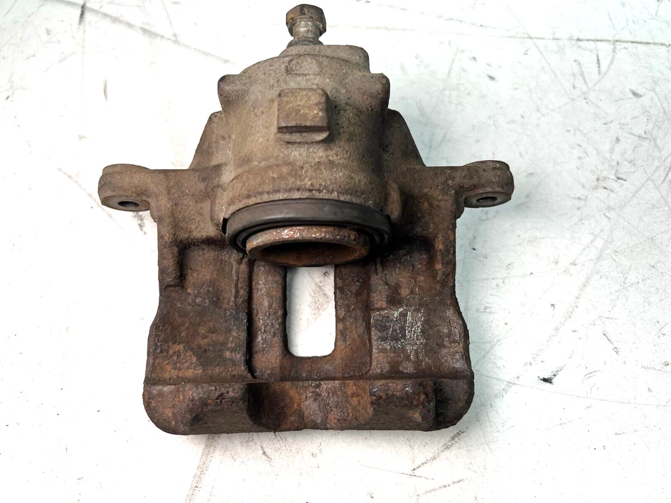 Pinza de freno trasera Land Rover Discovery 2000-2004 lado derecho/pasajero Foto 4 de 4