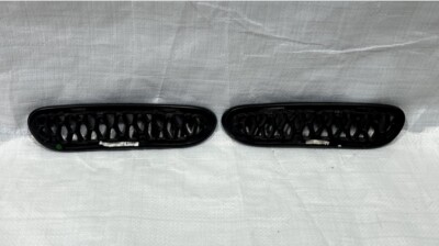 15-20 Dodge Charger Hellcat SRT Rear Bumper Side Air Vets L + R 15LDSRT-2002 OEM