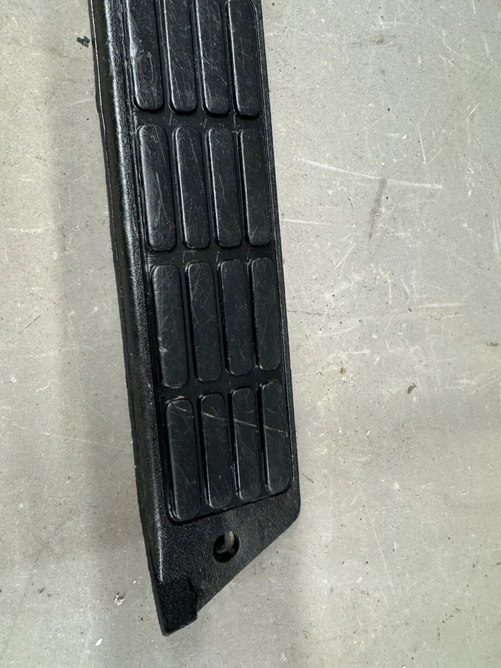 Chevy GMC C10 K10 1978-1991 camioneta alféizar alfombra placa rasguño moldura basculante equipo original Foto 2 de 4